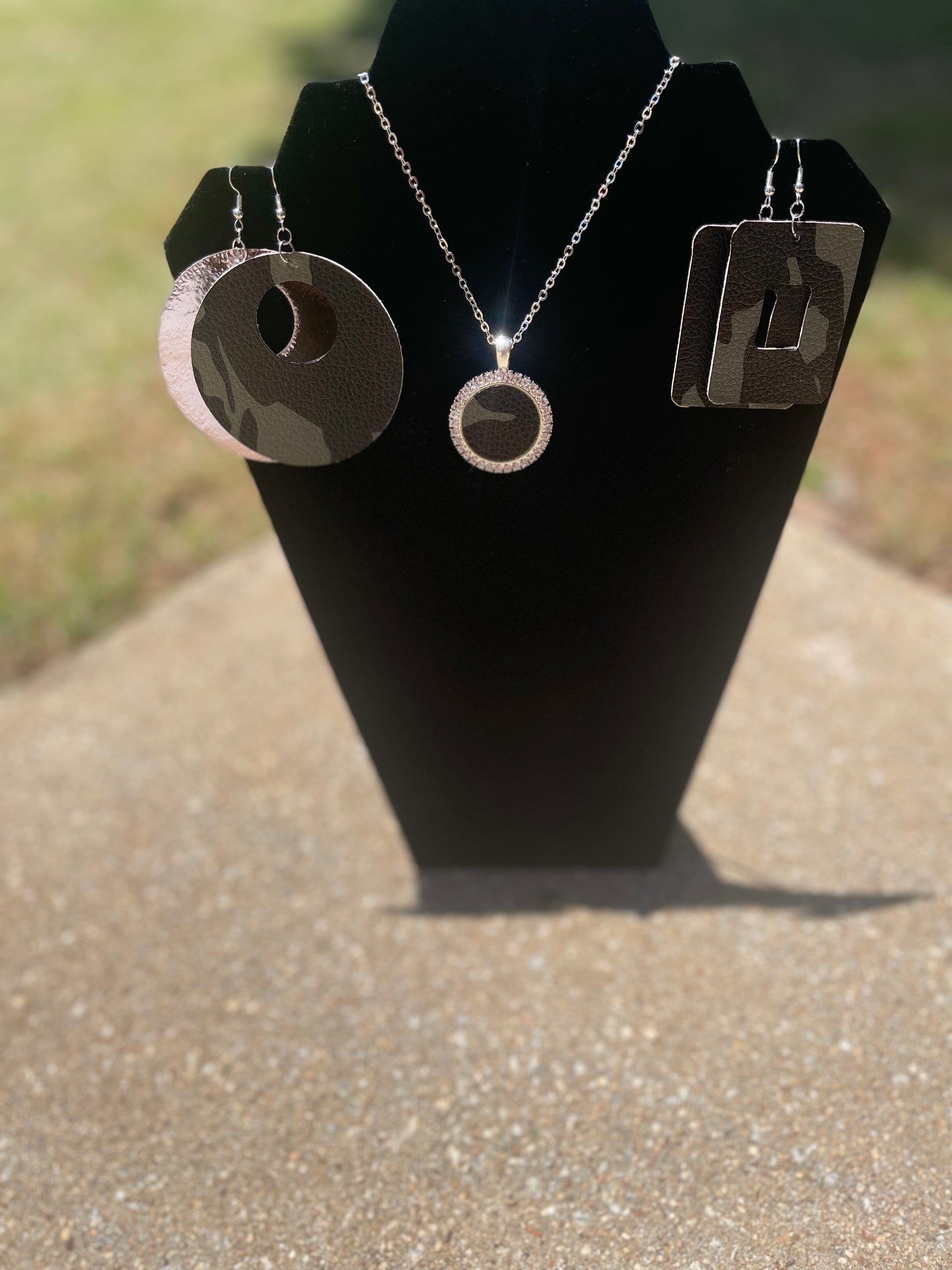 Green Camouflage Earring & Necklace Set