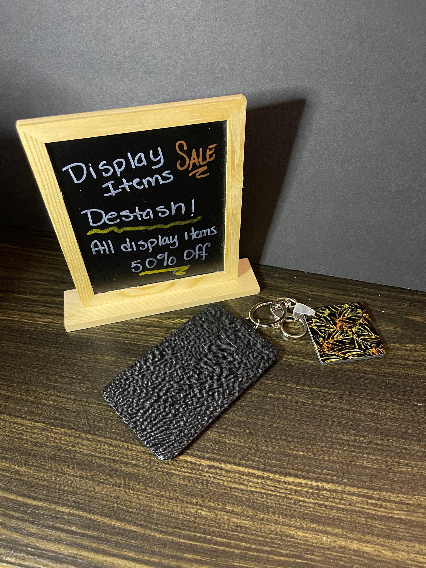 Display Item Card Holder Keychain- DESTASH